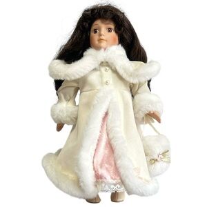 San Francisco Music Box Company Porcelain Doll Plays "White Christmas" 13" Emily